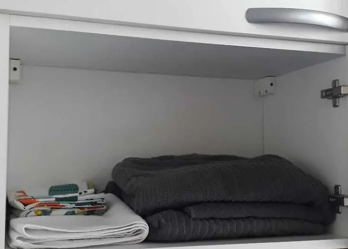 Apartamento Studette Moderne, Cosy Et équipée En Plein Cœur De Versailles!
